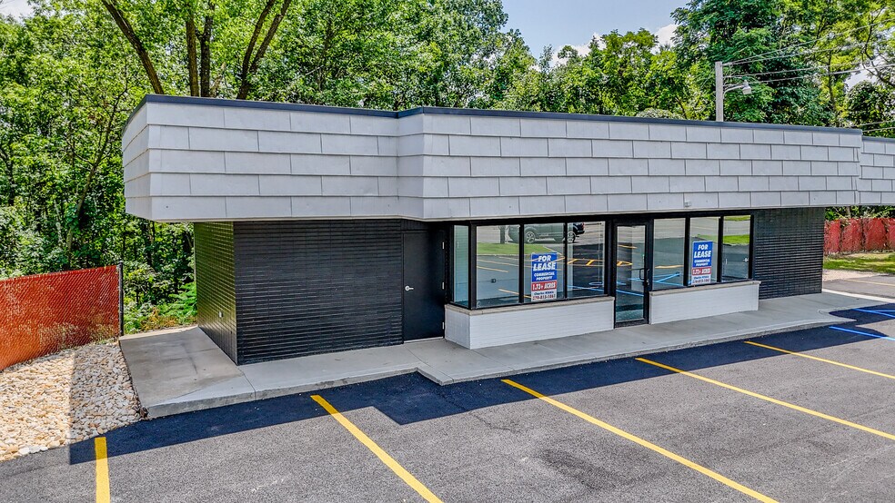 1610 Scranton Carbondale Hwy, Dickson City, PA à vendre - Photo du bâtiment - Image 2 de 16