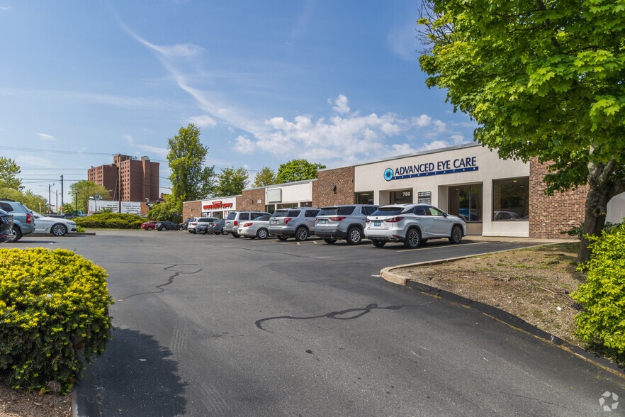760-780 N Main St, Providence, RI for lease - Primary Photo - Image 1 of 30