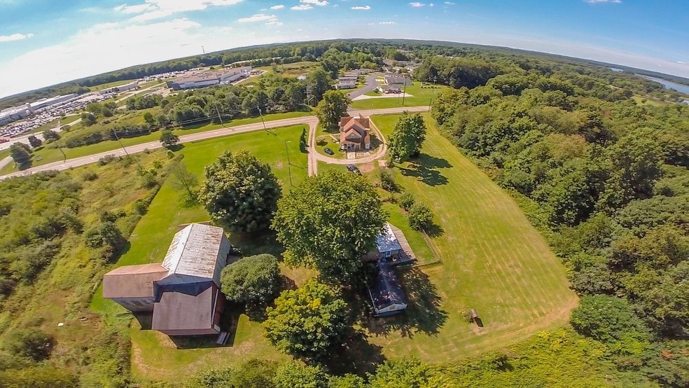 12676 Main Market Rd, Burton, OH for sale - Building Photo - Image 3 of 17