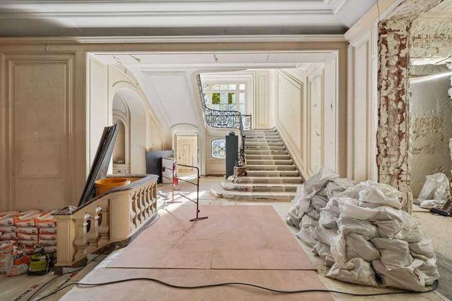 100 Avenue Raymond Poincaré, Paris for lease - Interior Photo - Image 3 of 19