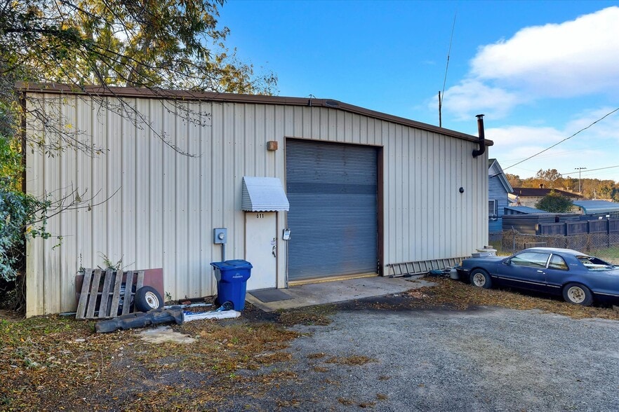 609 Fair St, Anderson, SC à vendre - Photo du bâtiment - Image 1 de 29