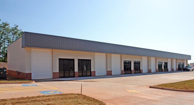 Plus de détails pour 1265 N Air Depot Blvd, Midwest City, OK - Industriel à louer