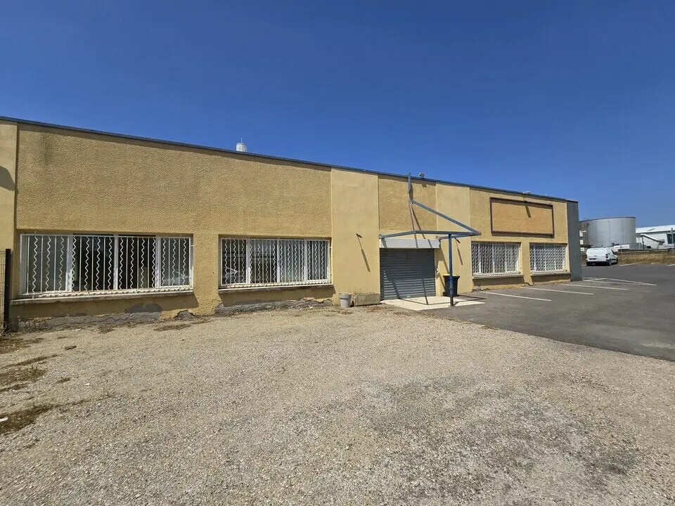 Retail in Sorgues for lease Building Photo- Image 1 of 8