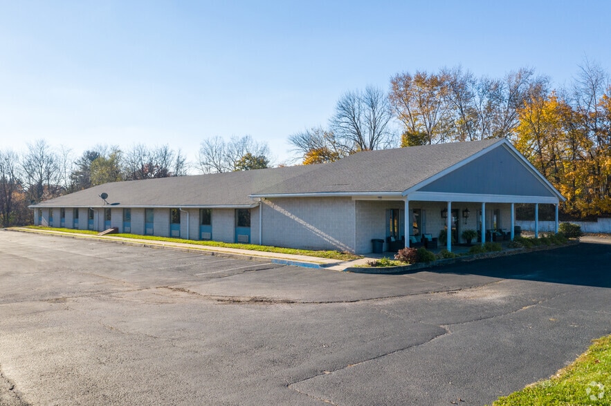 2 Ridge Rd, Phoenixville, PA for sale - Primary Photo - Image 1 of 8