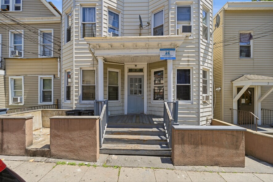 4 Convent Ave, Yonkers, NY à vendre - Photo du bâtiment - Image 3 de 55