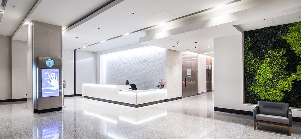 50 O'Connor St, Ottawa, ON à louer - Hall d’entrée - Image 3 de 9