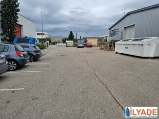 More details for 35-37 Rue De Berlin, Vitrolles - Office, Industrial for Lease