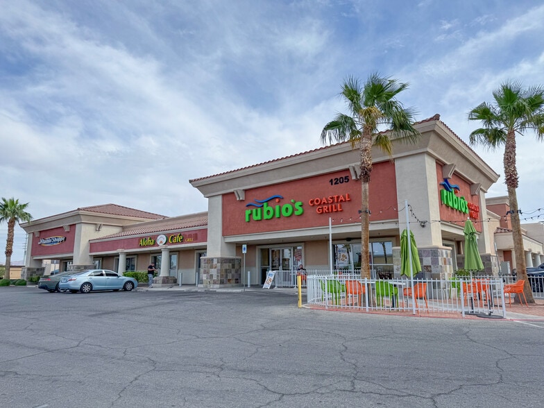 1205 W Sunset Rd, Henderson, NV for lease - Building Photo - Image 3 of 8