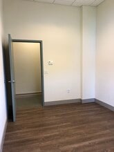 1111 W 39th St, Kansas City, MO à louer Photo intérieure- Image 2 de 4