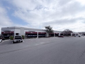 8666 Huebner Rd, San Antonio, TX for lease Interior Photo- Image 2 of 2