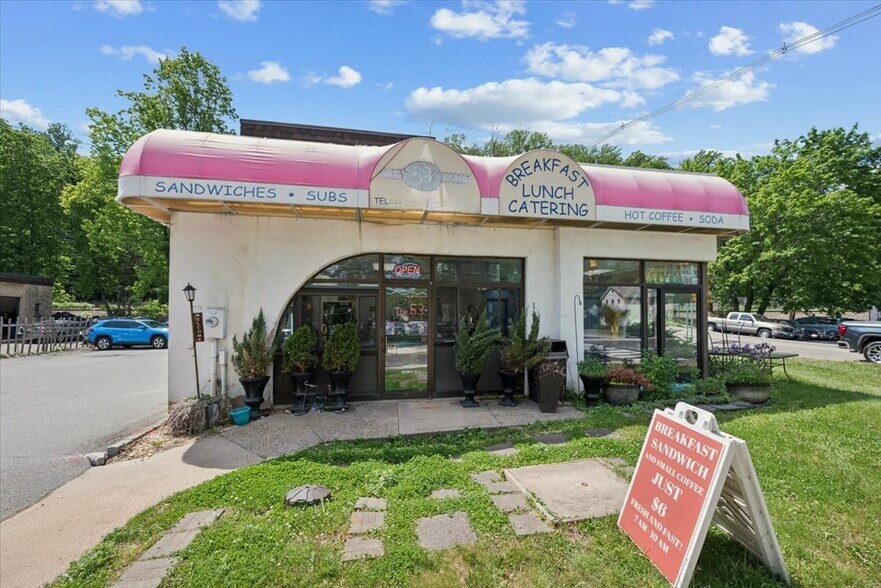 383 E Main St, Denville, NJ à vendre - Photo du bâtiment - Image 1 de 32