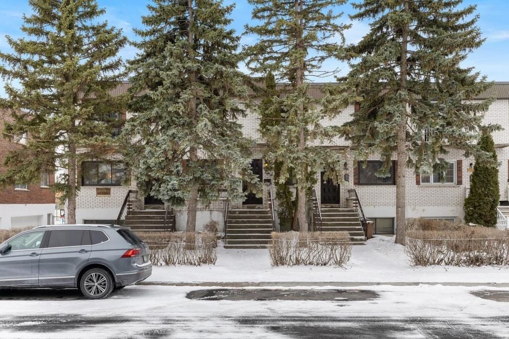 2530-2536 Rue Bourgoin, Saint-Laurent, QC for sale Primary Photo- Image 1 of 1