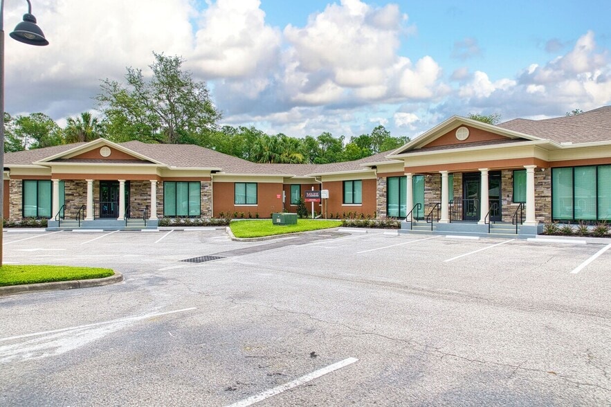 741 Ciara Creek Cv, Longwood, FL for sale - Building Photo - Image 2 of 33