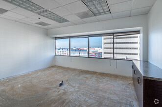 200 E Sandpointe Ave, Santa Ana, CA for lease Interior Photo- Image 2 of 9