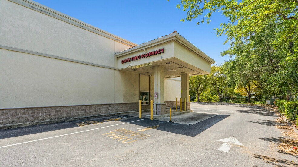 4509 Summit Blvd, West Palm Beach, FL à vendre - Photo du bâtiment - Image 3 de 6