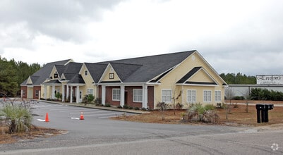 20 Townlee Ln, Lugoff, SC for lease Primary Photo- Image 1 of 12