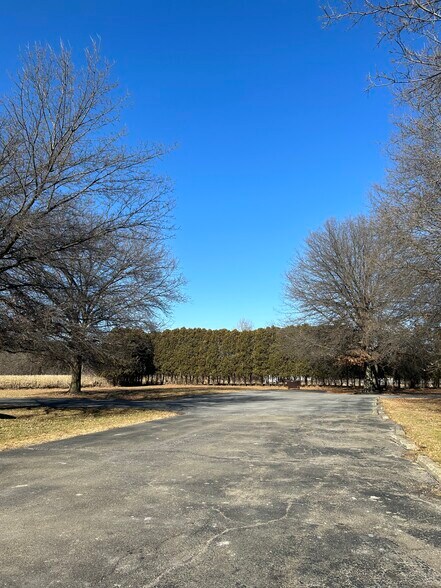 2418 & 2388 S Main St, Mansfield, PA à vendre - Photo du bâtiment - Image 2 de 3