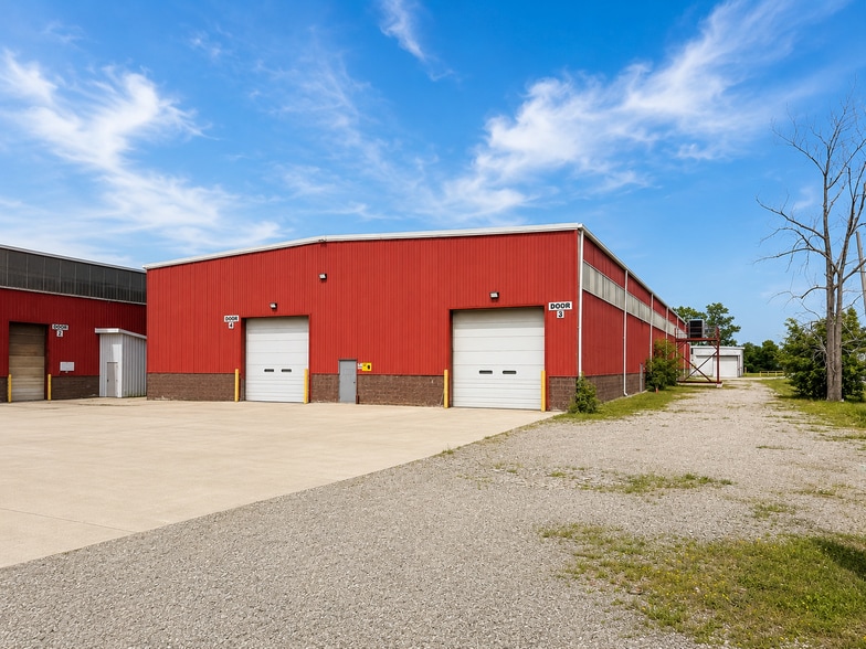 302 Carleton St, Marysville, MI à louer - Photo du bâtiment - Image 3 de 6