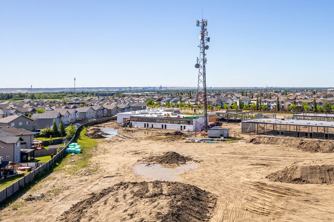 Plus de détails pour 4036 167th Ave NW, Edmonton, AB - Bureau/Commerce de détail à louer