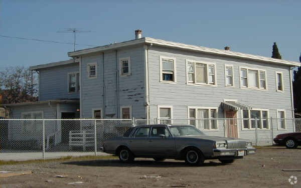 900 34th Ave, Oakland, CA à vendre Photo principale- Image 1 de 1