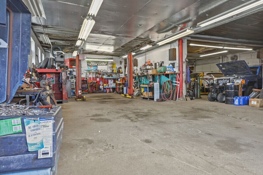 19 Benefit St, Pawtucket, RI à vendre - Photo intérieure - Image 3 de 37