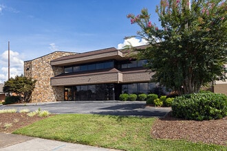 110 E Mountcastle Dr, Johnson City, TN for lease Interior Photo- Image 2 of 3