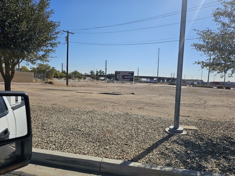 6810 Grand Ave, Glendale, AZ for sale - Building Photo - Image 3 of 3