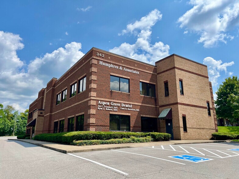 342 Cool Springs Blvd, Franklin, TN à louer - Photo principale - Image 1 de 15