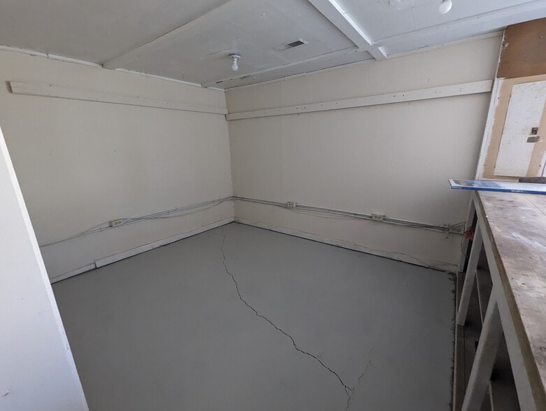 1283 N King St, Hampton, VA for lease - Building Photo - Image 3 of 13