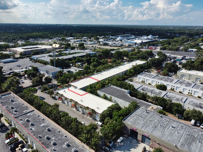 2960 SW 23rd Ter, Fort Lauderdale, FL for sale - Building Photo - Image 2 of 7