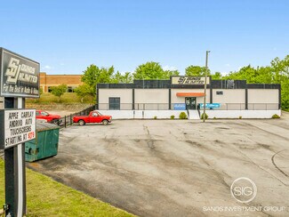 Plus de détails pour 310 Old Riverside Dr, Danville, VA - Commerce de détail à vendre