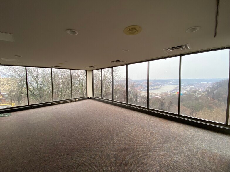 55 Wyoming St, Pittsburgh, PA à louer - Photo du bâtiment - Image 2 de 15