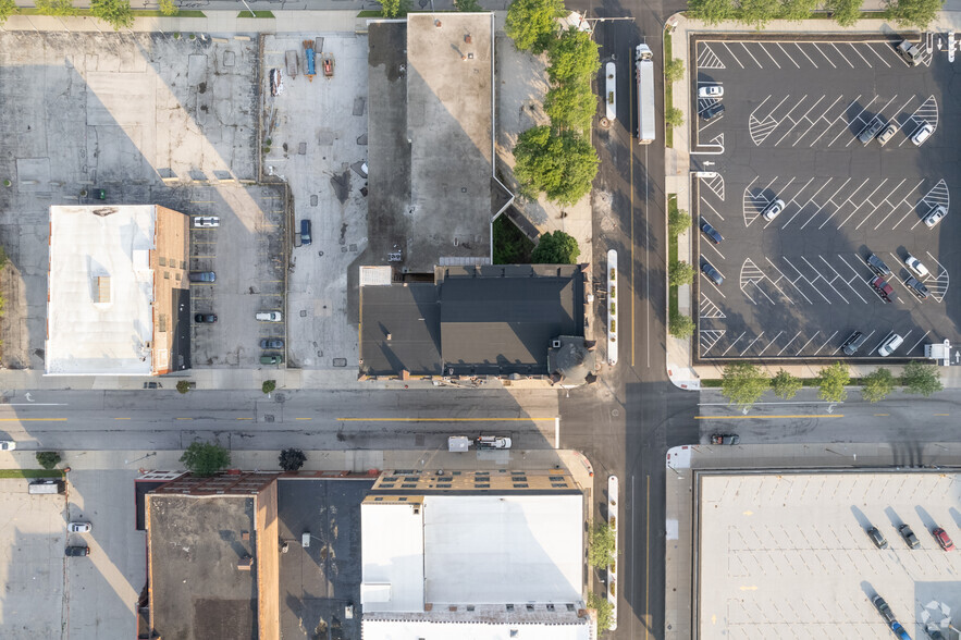 801 Jefferson Ave, Toledo, OH for lease - Aerial - Image 2 of 5