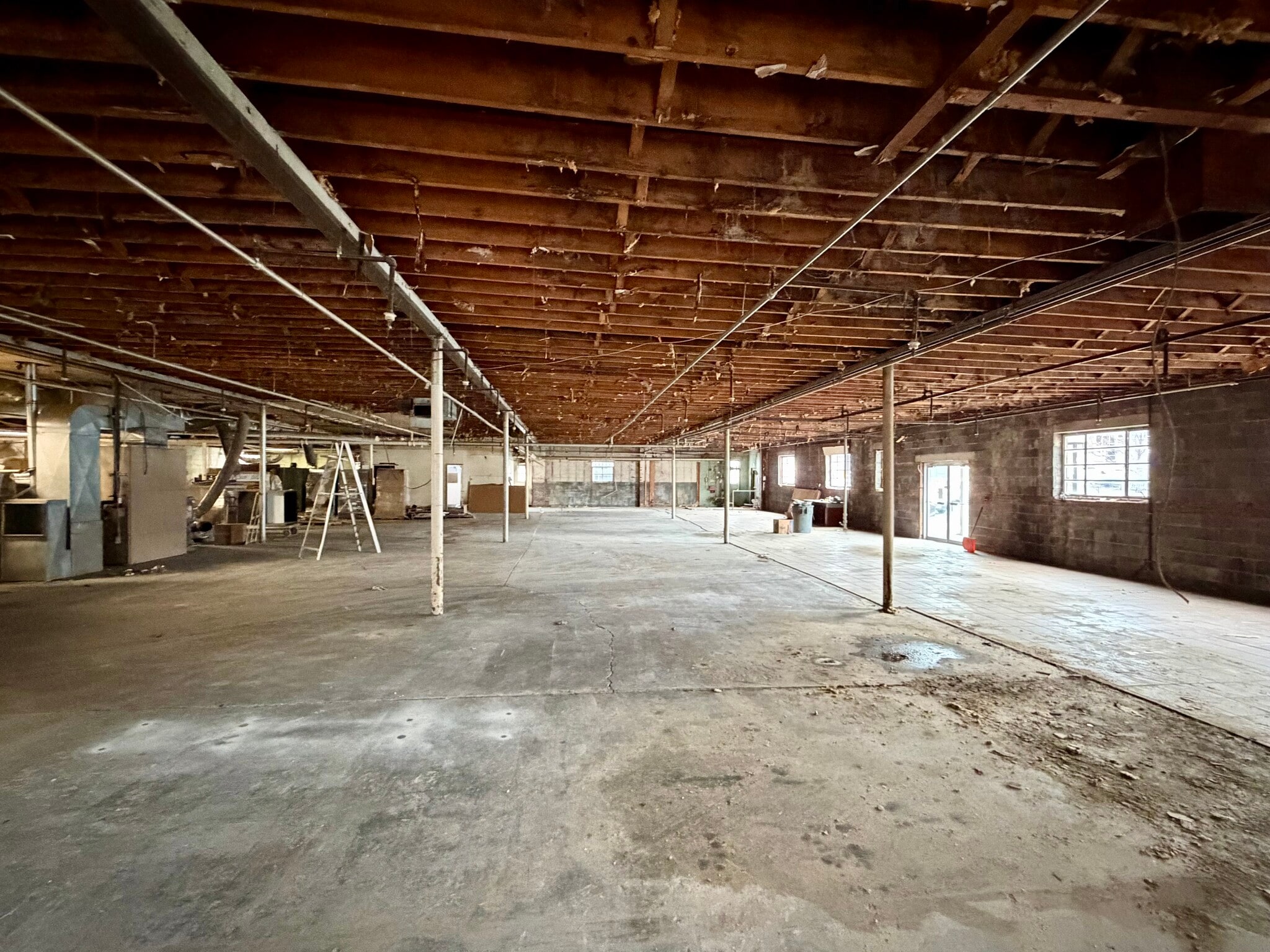 320 Colfax Ave, Clifton, NJ à louer Photo intérieure- Image 1 de 2