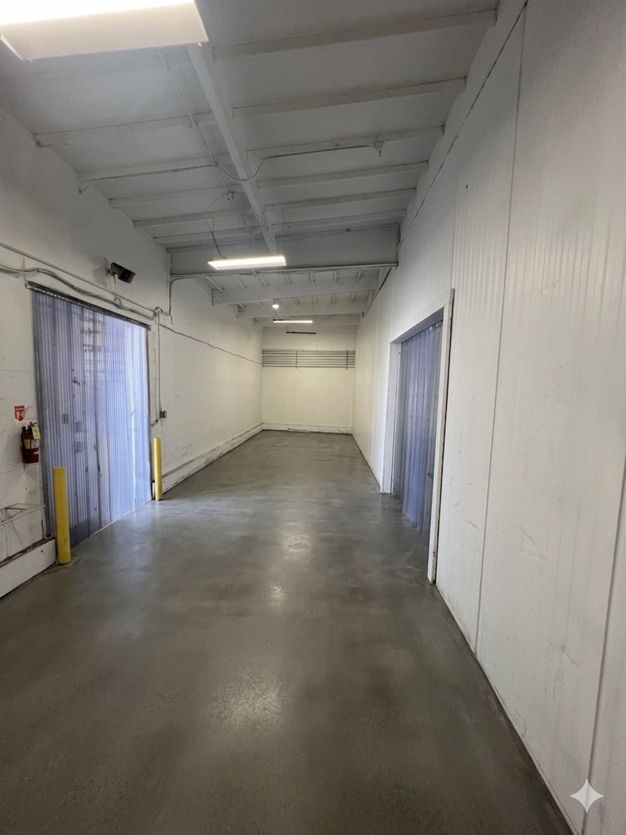 940 Stanford Ave, Los Angeles, CA for lease Interior Photo- Image 1 of 3
