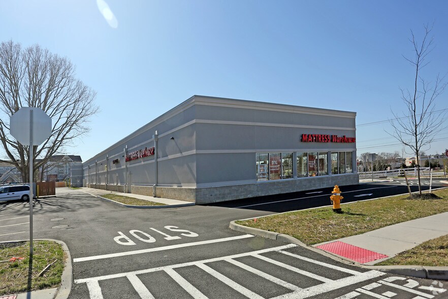 6801 Black Horse Pike, Egg Harbor Township, NJ à louer - Photo du bâtiment - Image 2 de 3
