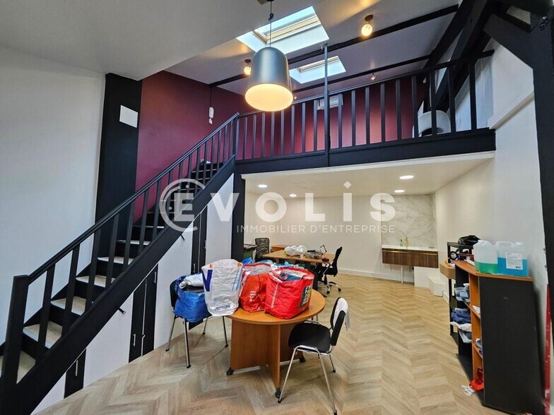 Office in Montrouge for lease - Interior Photo - Image 2 of 10