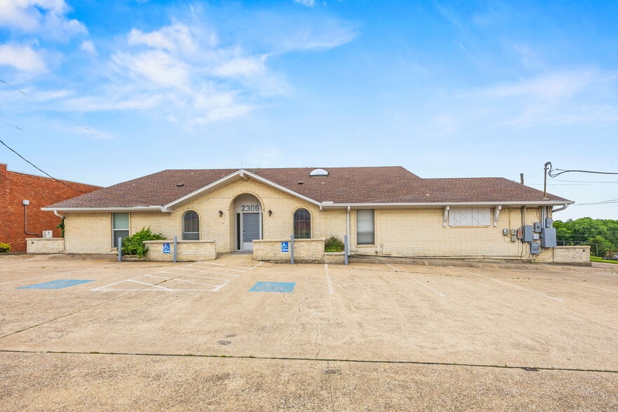 2306 Ridge Rd, Rockwall, TX for sale - Building Photo - Image 1 of 35