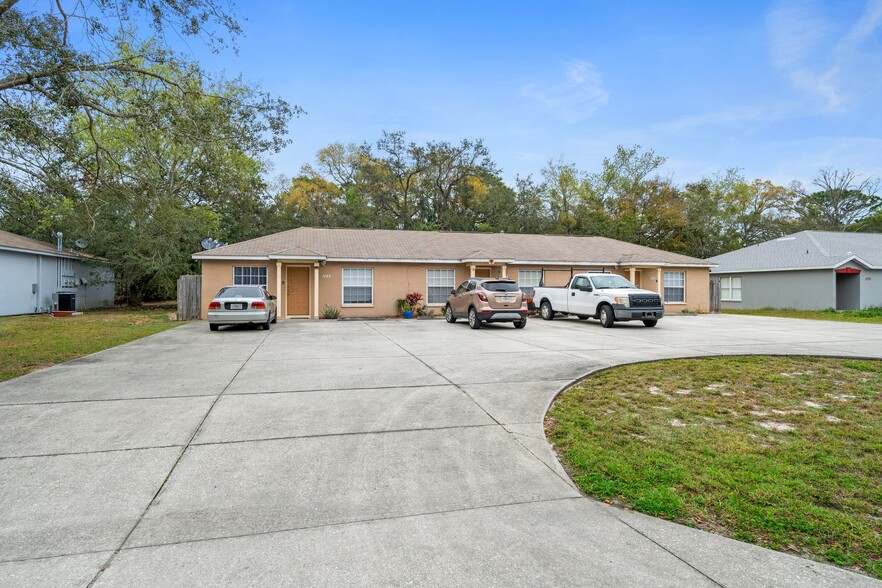 1240 Sylvia Ave, Spring Hill, FL à vendre - Photo du b timent - Image 3 de 22