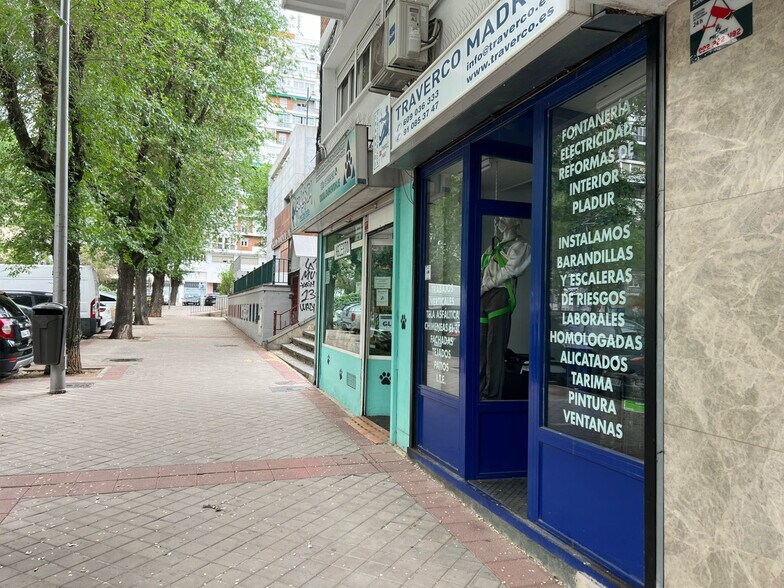 Immeuble residentiel dans Madrid, Madrid à vendre - Photo du bâtiment - Image 2 de 6