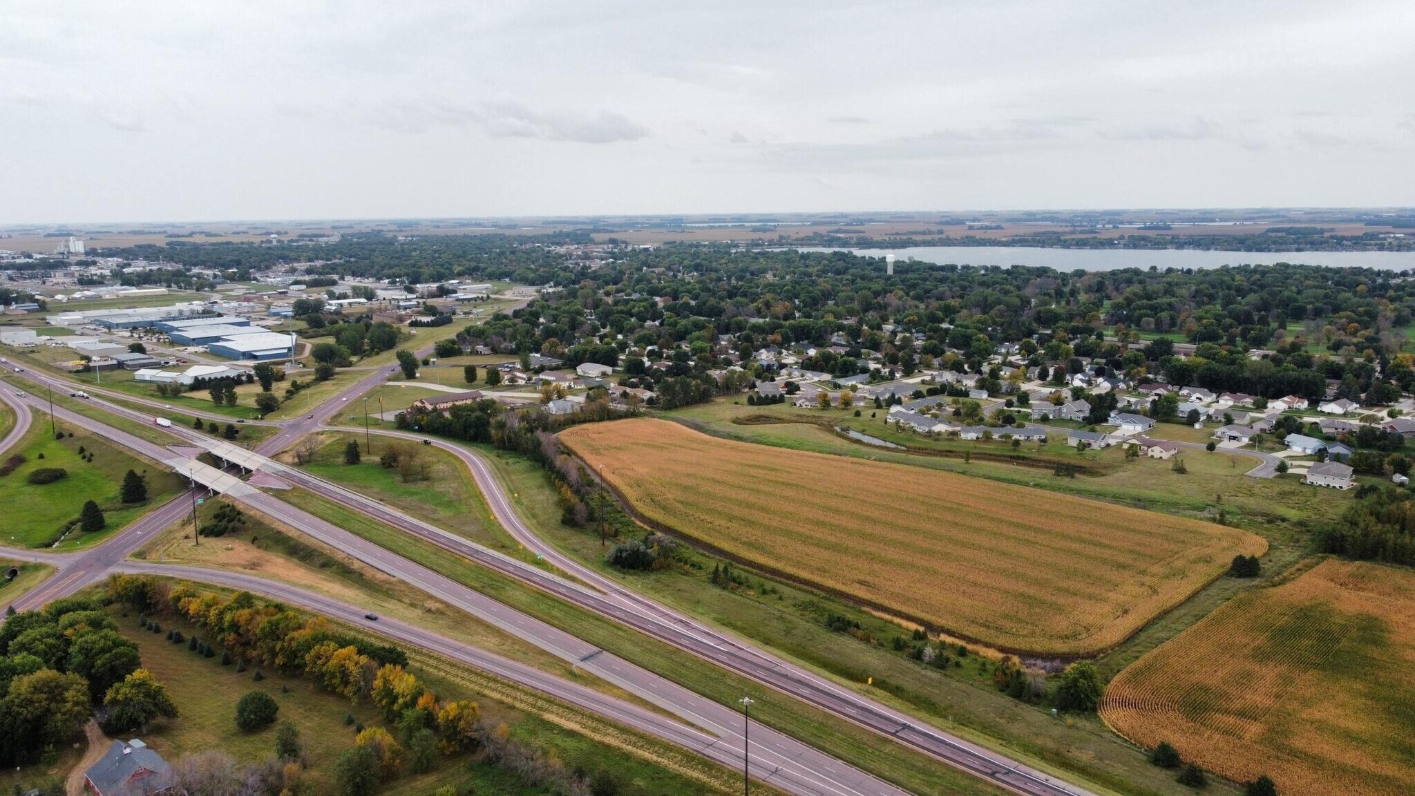 000 Donavon Dr, Worthington, MN à vendre Photo principale- Image 1 de 8