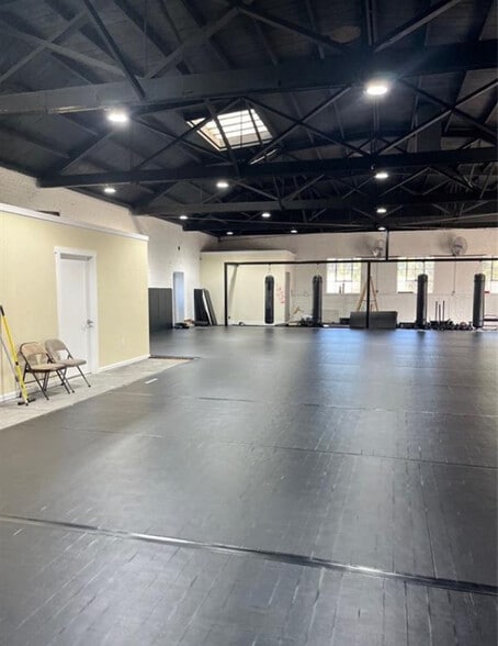 1790 Montgomery st, Oroville, CA à vendre - Photo du bâtiment - Image 2 de 6