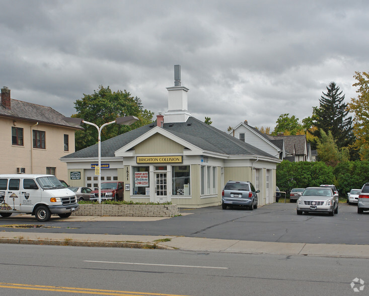 1821 Monroe Ave, Rochester, NY à vendre - Photo du bâtiment - Image 1 de 1