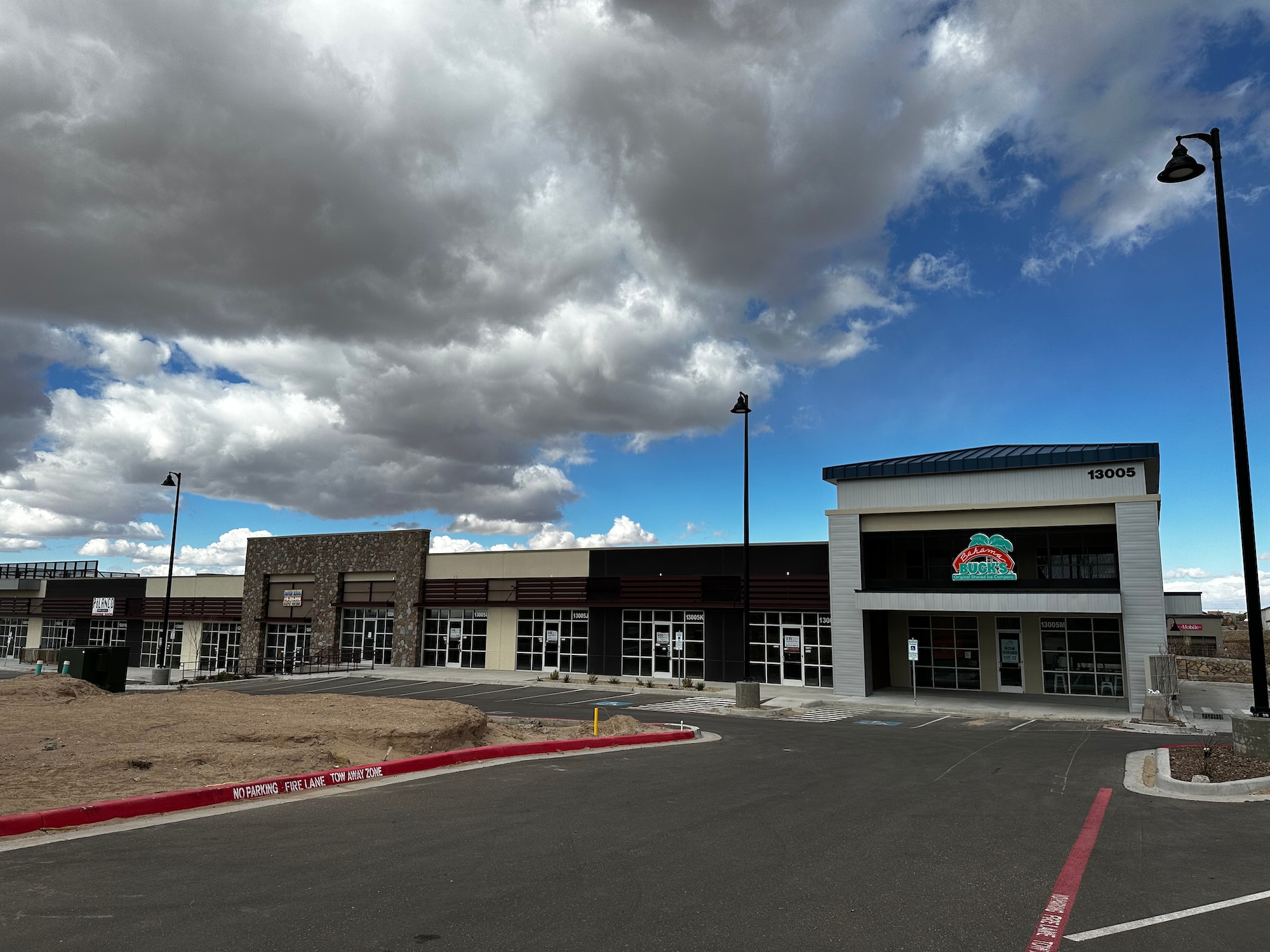 13001 Emerald Pass Ave, Horizon City, TX à louer Photo du bâtiment- Image 1 de 1