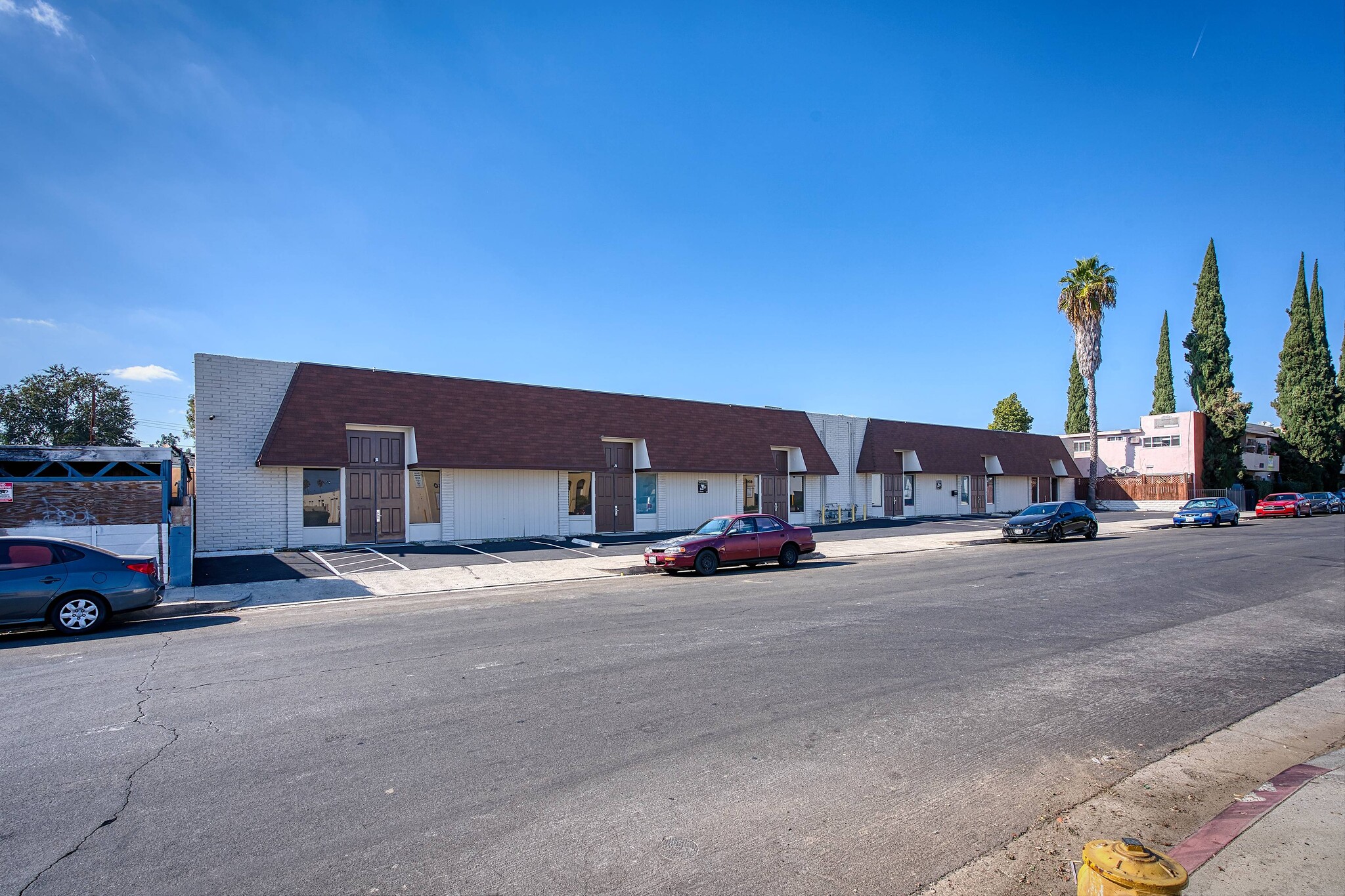 8023-8033 Remmet Ave, Canoga Park, CA for lease Building Photo- Image 1 of 7