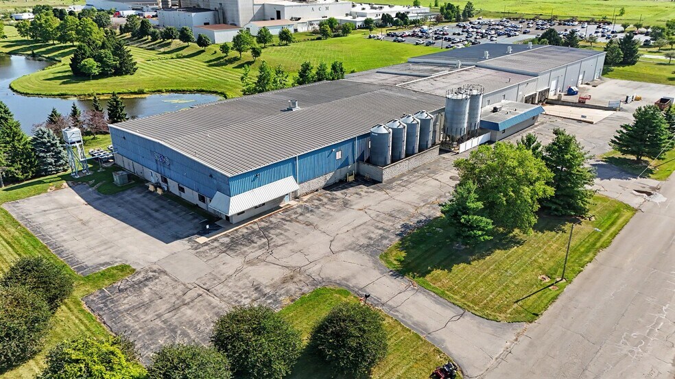 25 Concept Dr, Coldwater, MI à vendre - Photo du bâtiment - Image 2 de 15