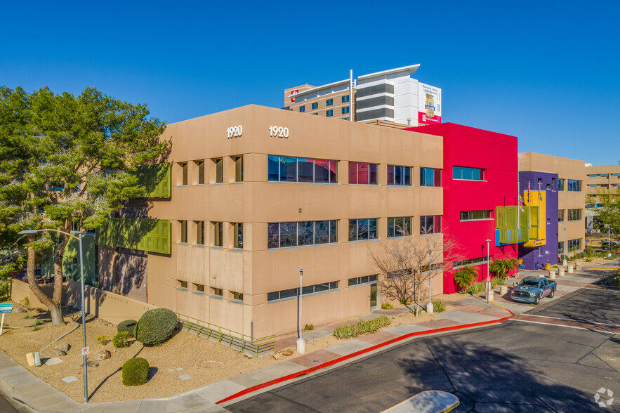 1920 E Cambridge Ave, Phoenix, AZ à vendre - Photo du bâtiment - Image 1 de 1