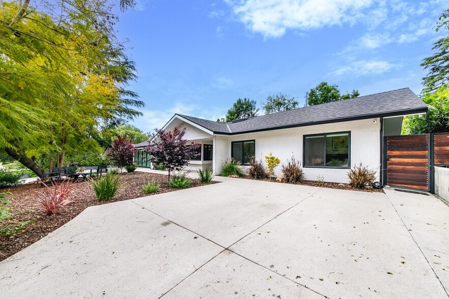 1865 El Monte Dr, Thousand Oaks, CA for sale - Building Photo - Image 3 of 30