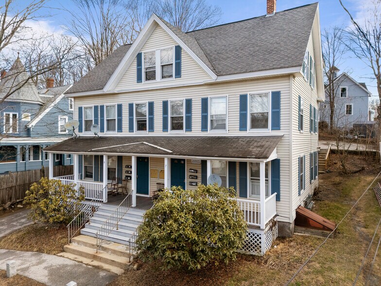 7 Broadway, Pembroke, NH à vendre - Photo du bâtiment - Image 3 de 36