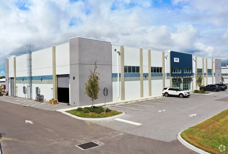 9310 Ulmerton Rd, Largo, FL for sale - Building Photo - Image 3 of 9